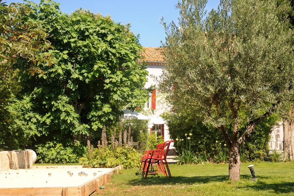 Les Chambres D'Andrea Marseillan  Exterior photo