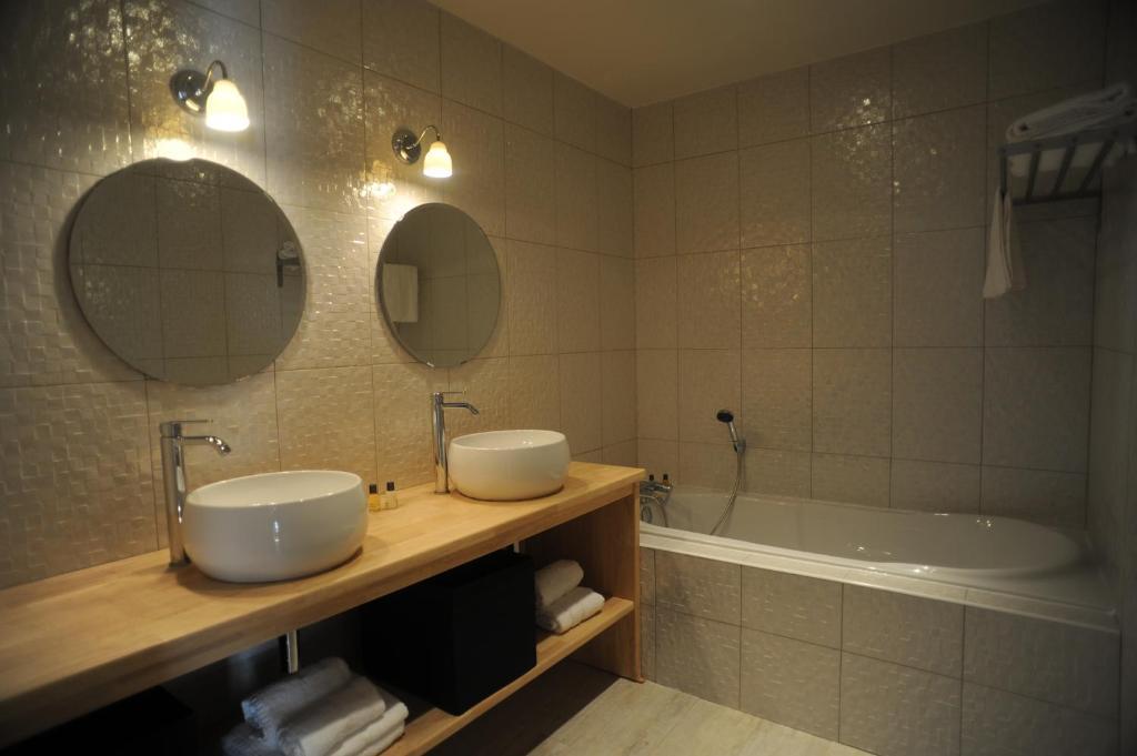 Les Chambres D'Andrea Marseillan  Room photo
