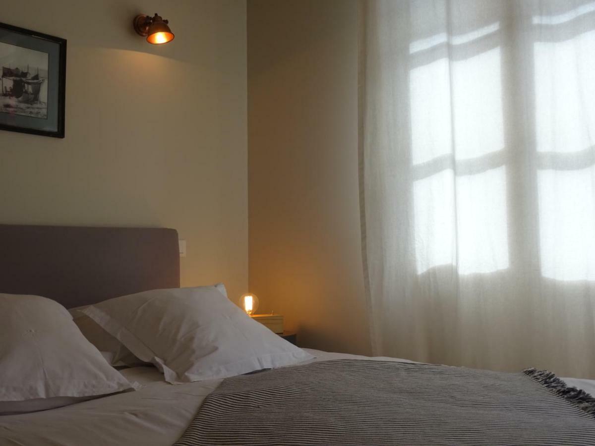 Les Chambres D'Andrea Marseillan  Exterior photo